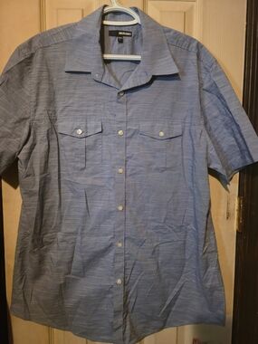 Murano Short Sleeve Button-Up Shirt in Light Blue